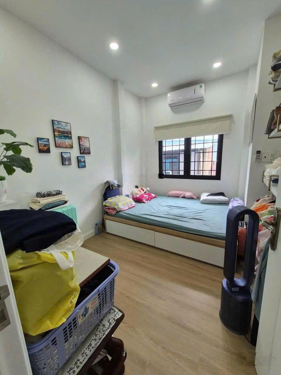 Chính chủ căn chương dương giá 3tỷ2 chủ giảm sâu 300 triệu ngay đh ngân hàng kinh doanh mua bán ok