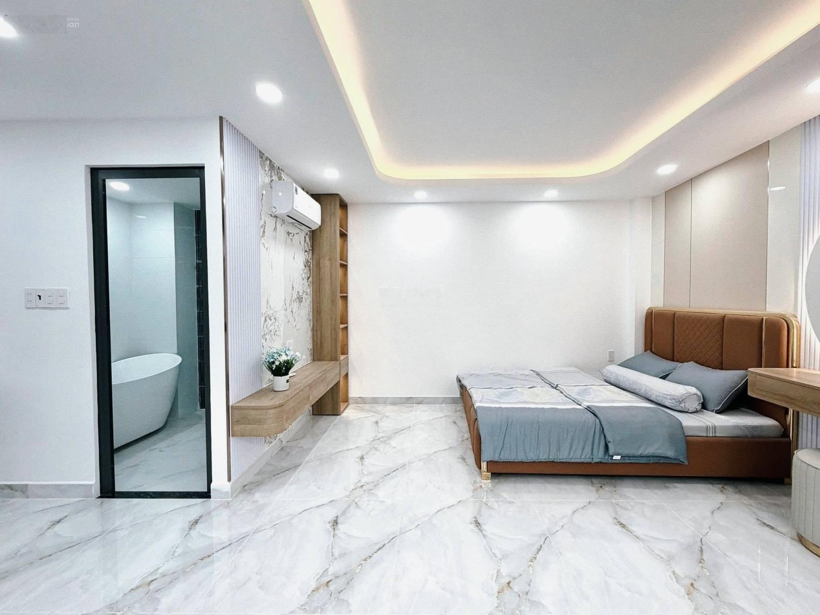 Bán nhà riêng tại Tây Mỗ, 7,85 tỷ, 40m2, 6 tầng thang máy, 3PN, 5WC, giá siêu hời!