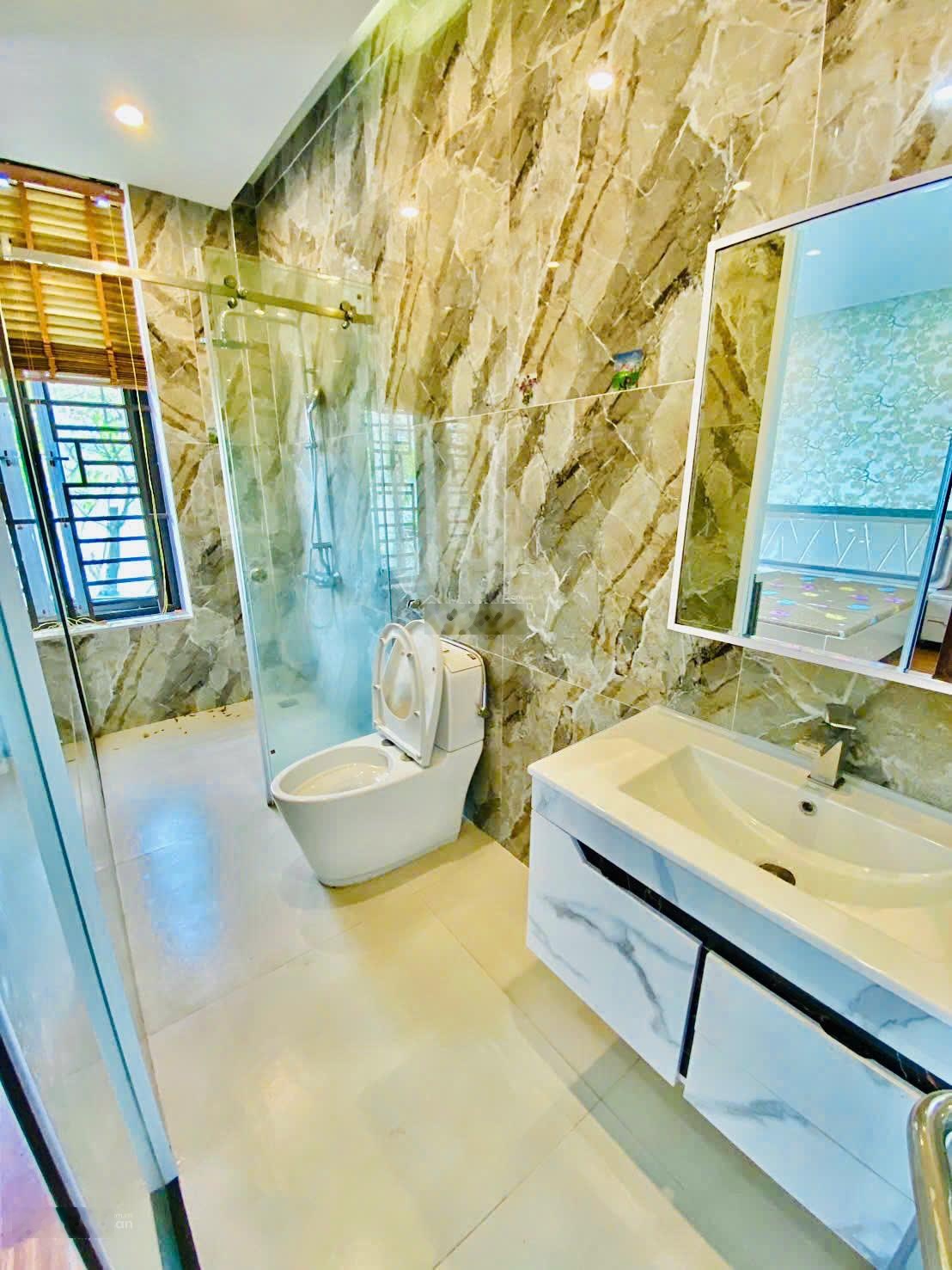 Nhà 4 tầng 2 mặt tiền trước sau tt hải châu - cạnh sân bay - giá chỉ 8 tỷ lh 0965555967