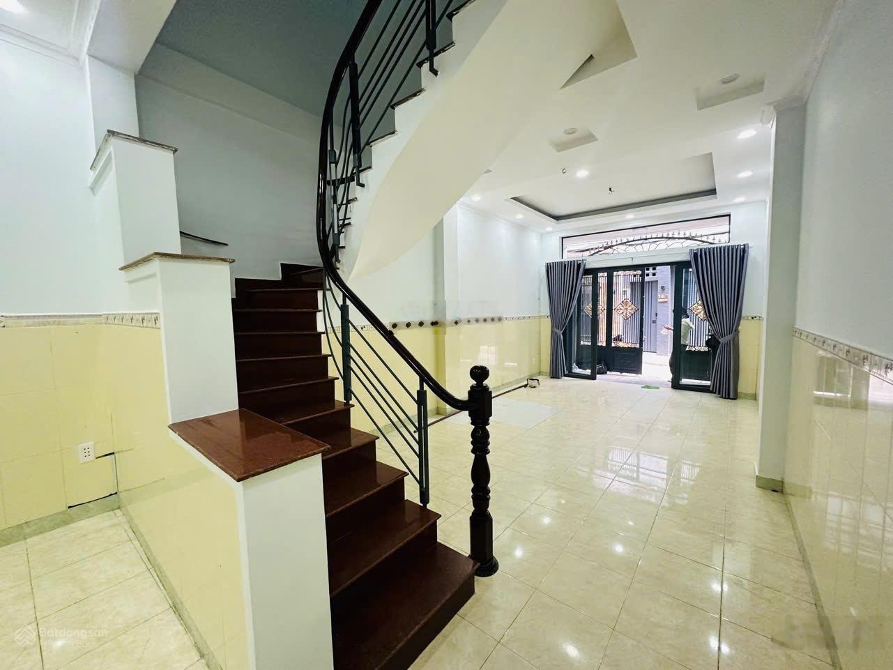 Bán Nhà Đường Văn Chung P13 Tân Bình HXH 5m, Nhà Mới Ở Ngay 4x13m, Giá Chỉ 9.5 Tỷ TL