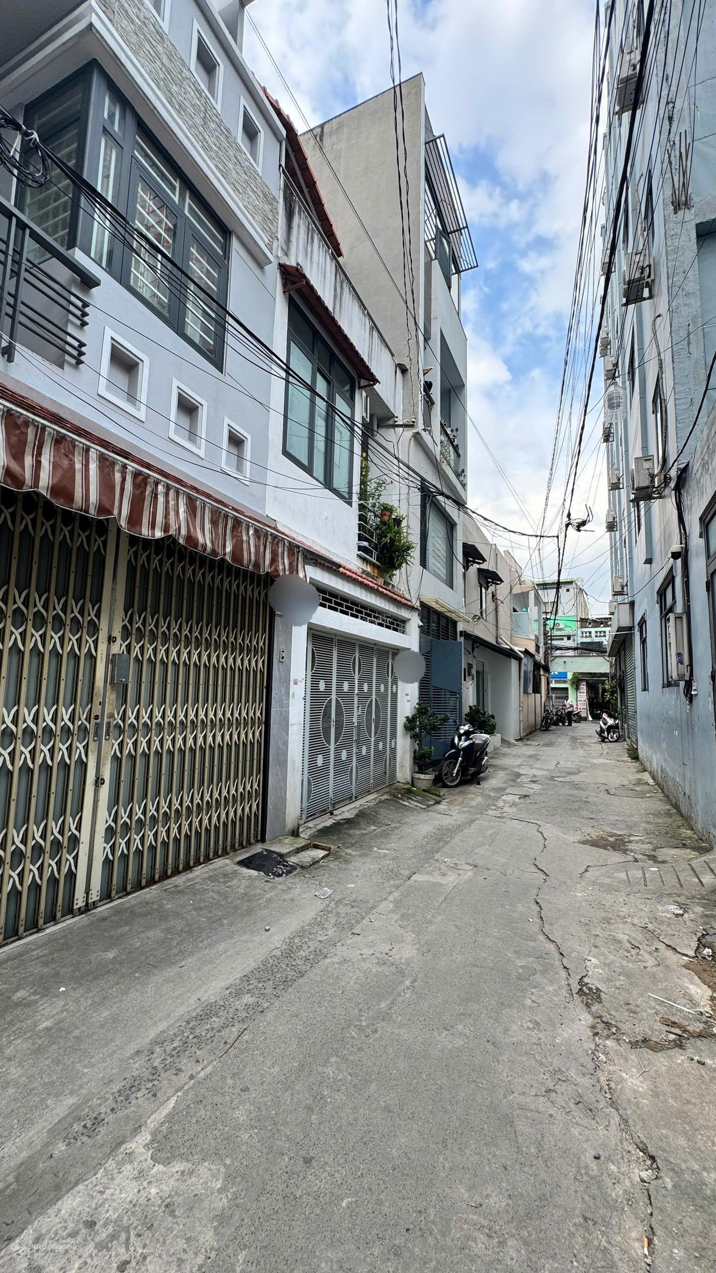 Bán nhà rộng 4PN, 5WC, thiết kế đẹp - 64.1m2 - Lý Thường Kiệt, Tân Bình - giá tốt 9.5 tỷ TL