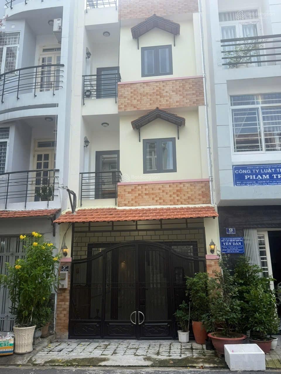 Bán nhà Đường Số 5 gần chợ Lý Phục Man Q7 1 trệt 2 lầu sân thượng. 4PN. Giá 10,5 tỷ. LH 0901311178