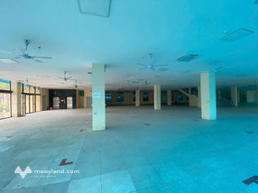 Cho thuê 2000m2 khu vực ngã tư sở làm gym, bi a, game, nhà hàng...
