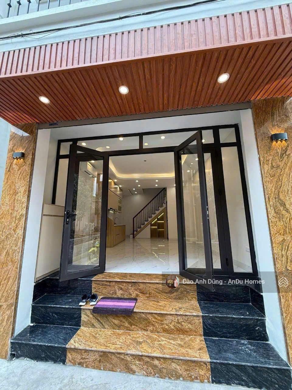 Nhà 4 tầng Đông Dư Gia Lâm 31,3m2 MT 4m, gần trục chính ô tô tránh - nhà mới ở