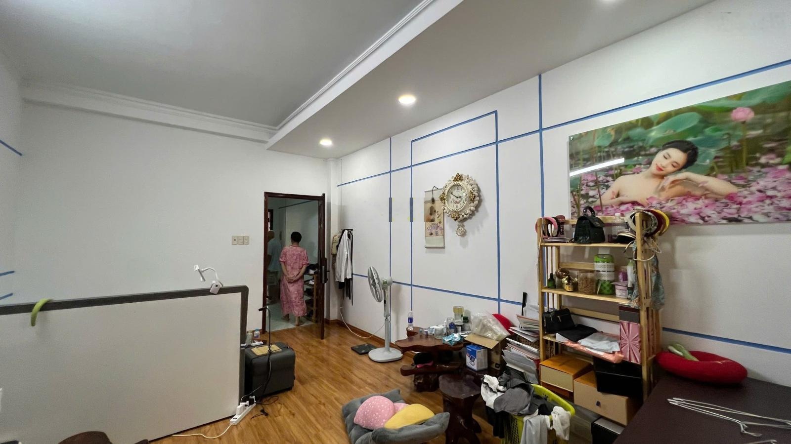 Bán gấp trong tháng - Bán nhà đường Cống Quỳnh 75.6m² 4 tầng - 20.5 tỷ