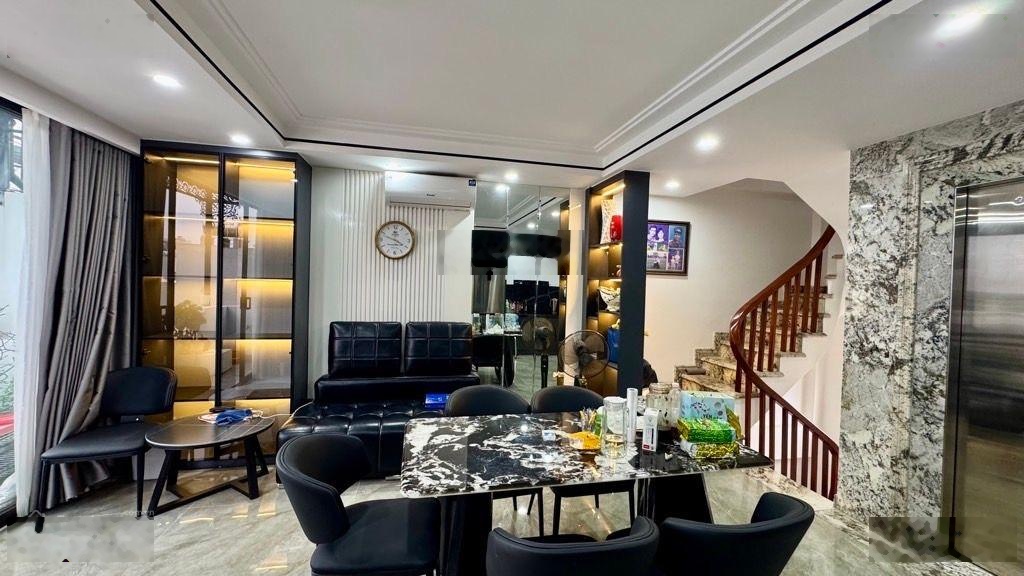 Siêu hiếm, 918 phân lô quân đội - 42m2, mt 5m - 6 tầng thang máy - hai thoáng - nhẹ nhàng 15 tỷ