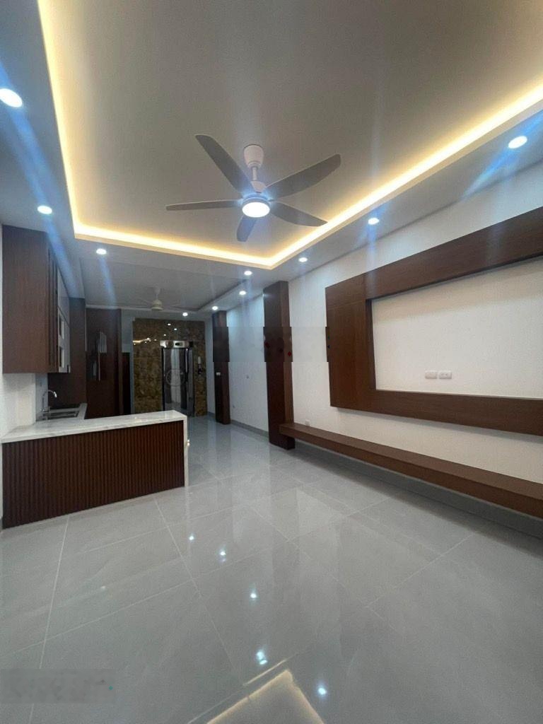 Bán nhà thượng thanh,long biên,ngõ thông,ôtô vào nhà. Dt60m. Hơn 13 tỷ