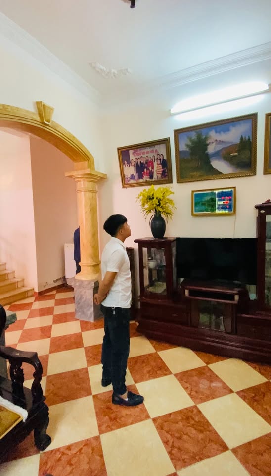 Bán mảnh đất 693m2 tặng nhà đẹp tại Liên Bảo, Vĩnh Yên, gần hồ Bảo Sơn