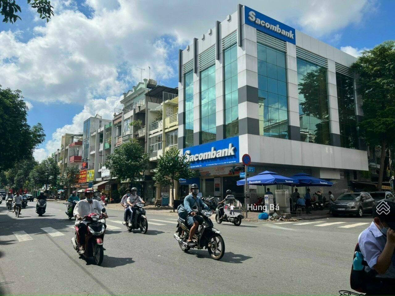 Hàng hiếm bề ngang lớn! Góc 2 MT Phan Đăng Lưu. DT: 16 x 45m - 3 tầng - HĐT: 430 triêu. Giá 150 tỷ