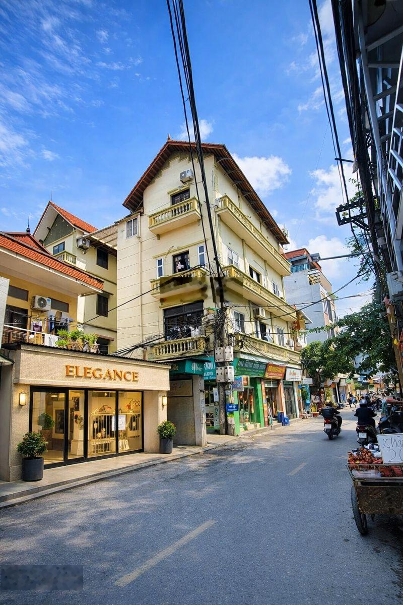 Hot hot !!! mặt phố cổ nhuế - 2 ô tô tránh - sẵn nhà 3 tầng - kinh doanh sầm uất - dt 100m2