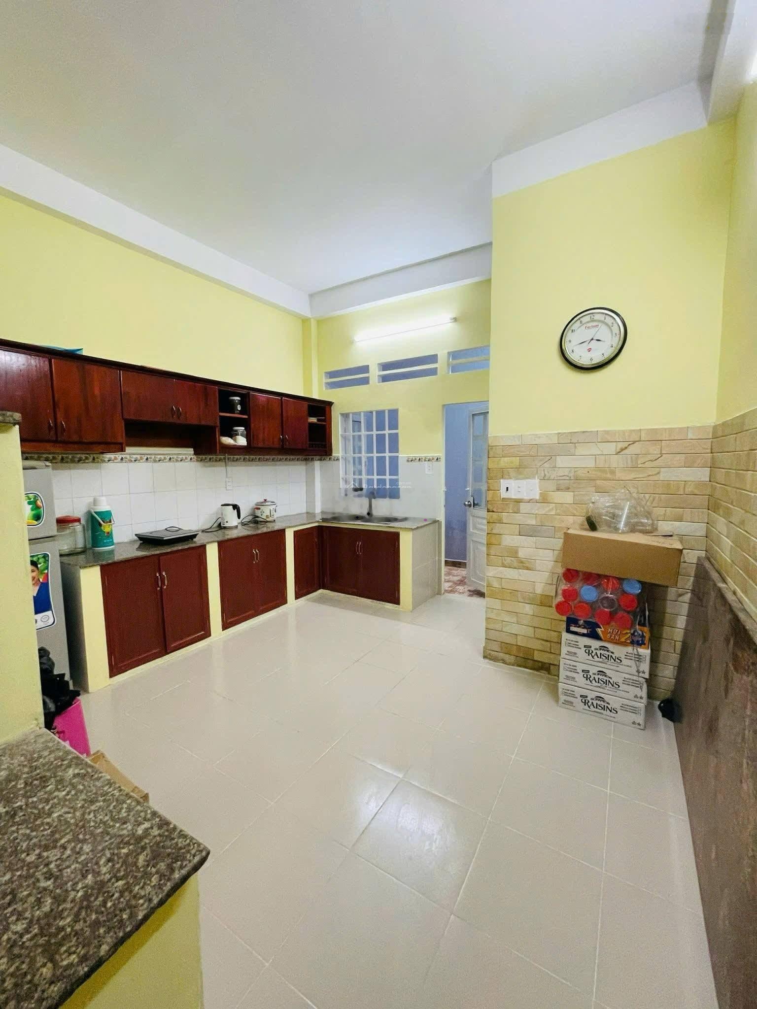 Bán nhà hẻm xe hơi Lê Văn Thọ Gò Vấp 64m 3 tầng đang cho thuê 12 triệu/tháng, chỉ 7 tỷ 5