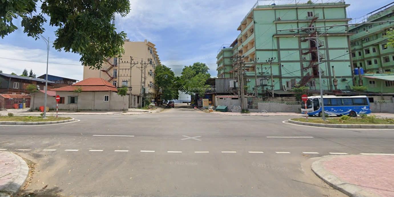 Bán 60m mặt tiền 2391m2 Biển Hải Hoà Nghi Sơn 3 mặt tiền kinh doanh