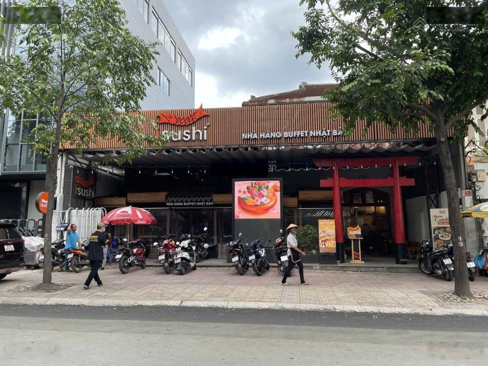 Khuôn đất lớn 230 Pasteur, P. Võ Thị Sáu, Quận 3, DT: 21x25m công nhận 580 m2, giá 160 tỷ