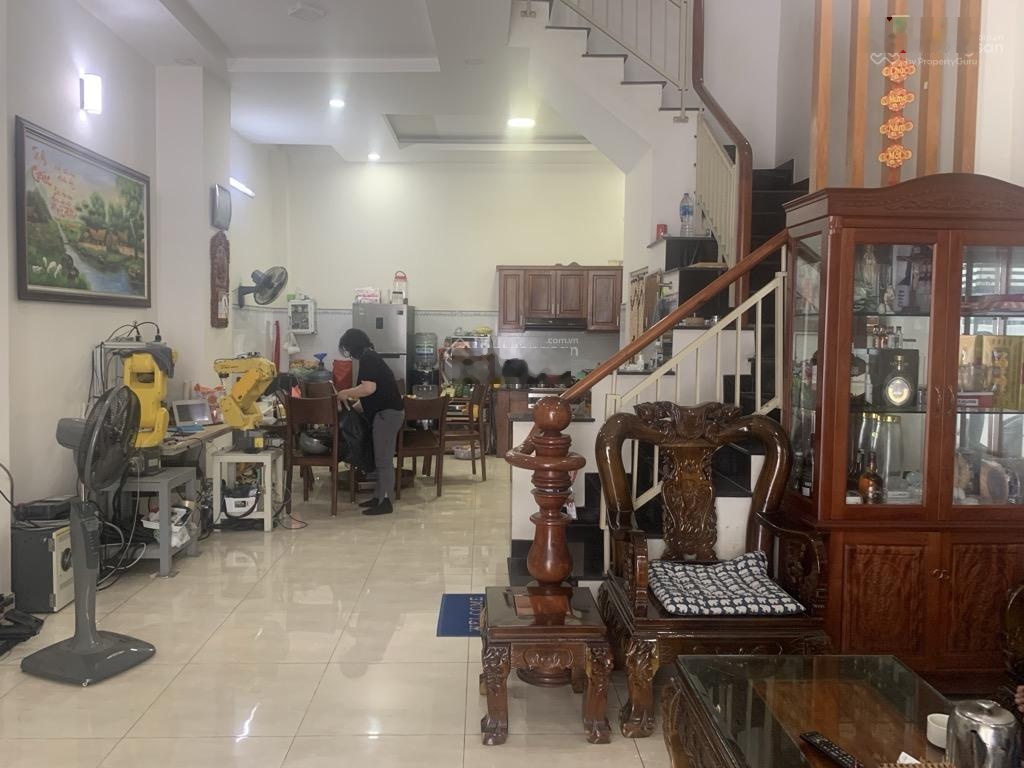 Khủng! nhà ngay chợ Hiệp Bình ngang bề thế 4.96m, 3 tầng, giá 7.1 tỷ