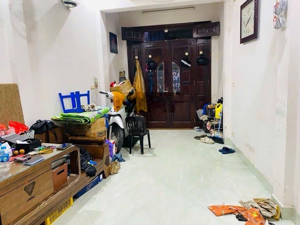 Mặt phố ngọc lâm - 30m 5 tầng kinh doanh đỉnh , dòng tiền ổn định - vỉa hè rộng