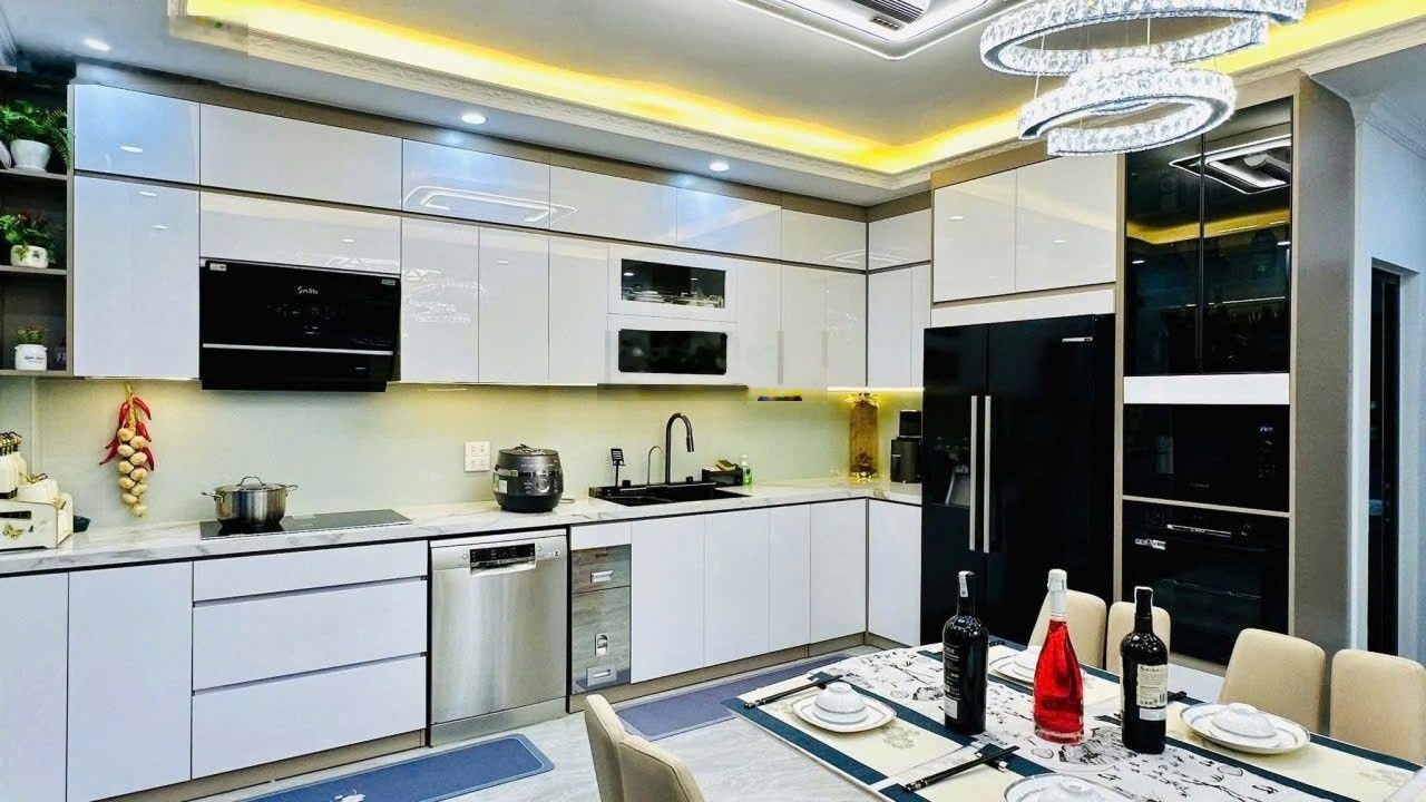 Hoa khôi! Tôn Đức Thắng, cực hiếm, 30m ra phố, tặng NT, thang máy, 48m*6T+1 tum, mới đẹp ở ngay