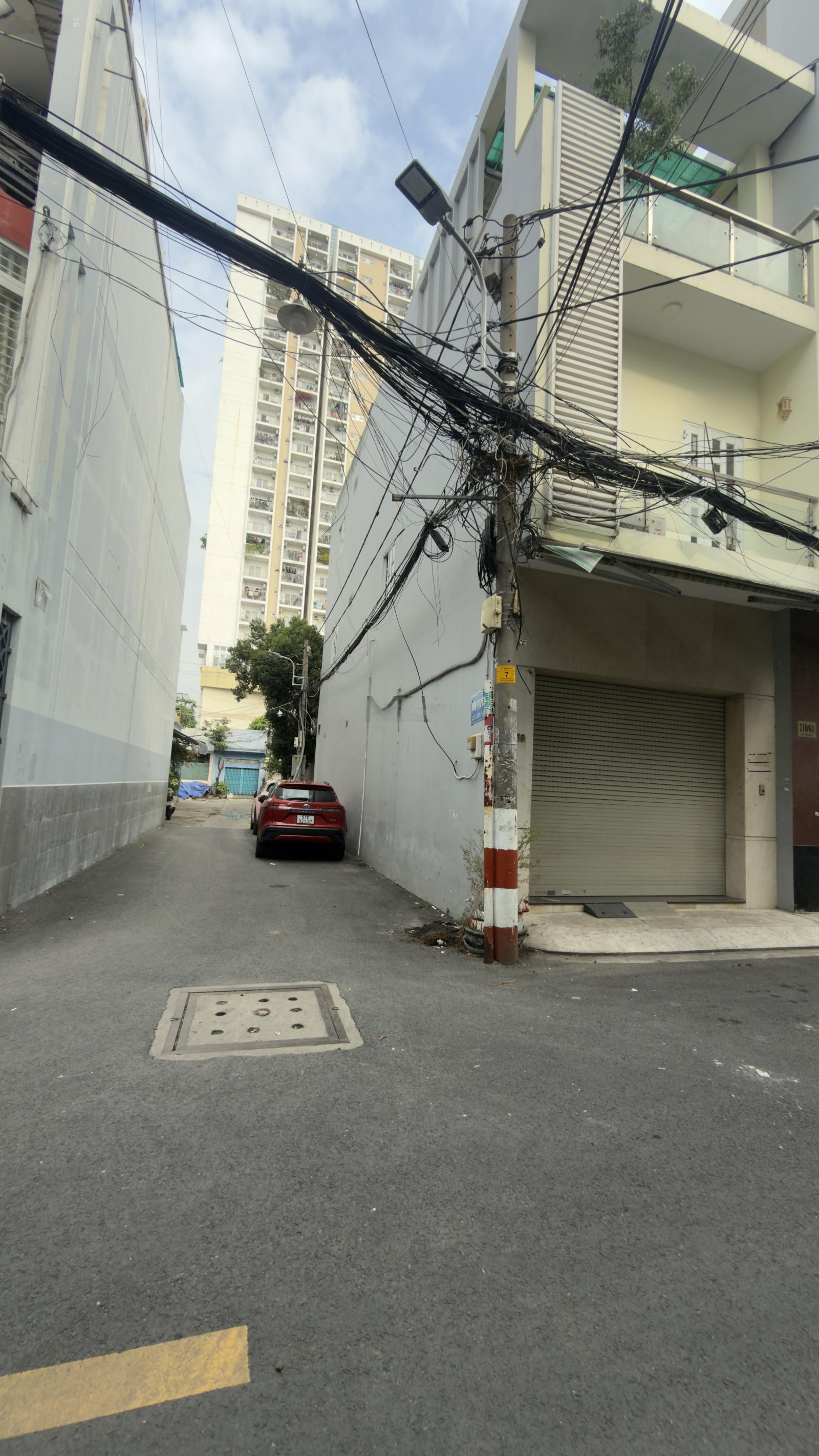 3 mặt tiền liền kề hẻm siêu to giá siêu rẻ trung tâm quận Tân Phú