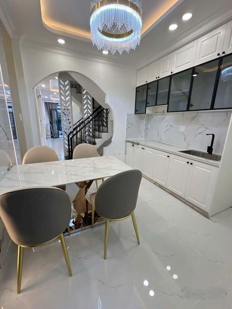 Nhà 5 tầng Phan Xích Long,Phú Nhuận -Dt:50m2 (3,3x 15,2)4PN, Tặng full nội thất,