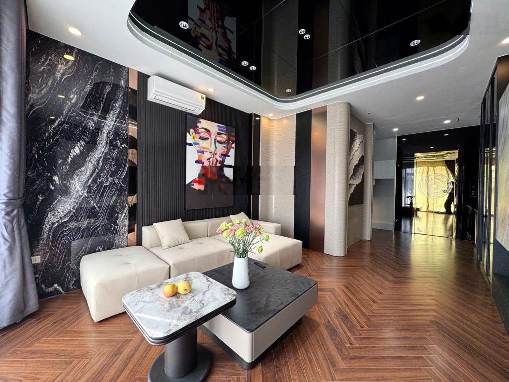 14 tỷ-Khương Đình-Ngõ rộng gần phố-6 tầng thang máy-Nội thất VIP-Vị trí sát dự án,tiềm năng giá cao