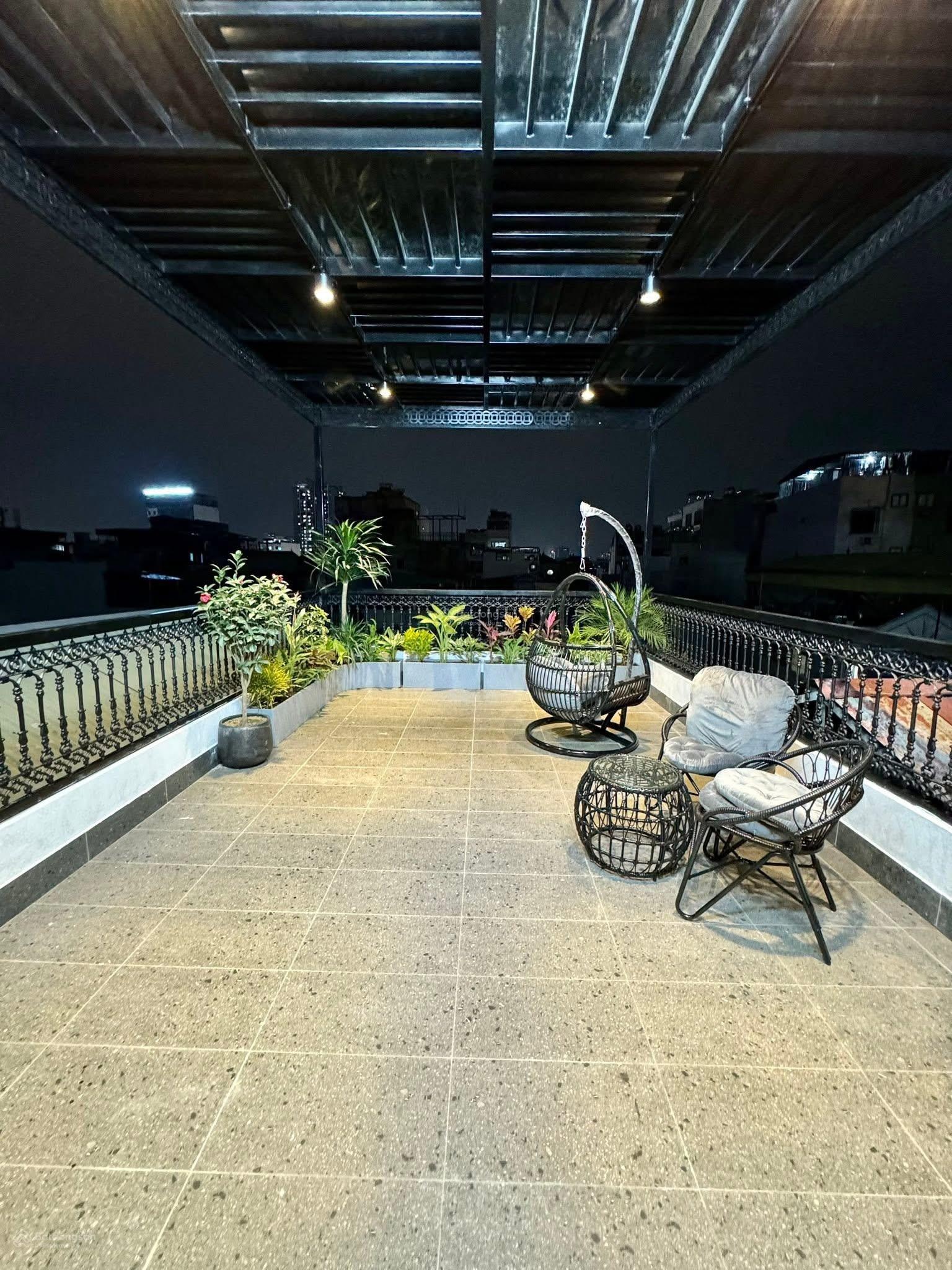 Bán nhà 6 tầng thang máy phố Khương Đình, Thanh Xuân. Nhà mới,full nội thất, ở ngay. 50m2, MT: 4m