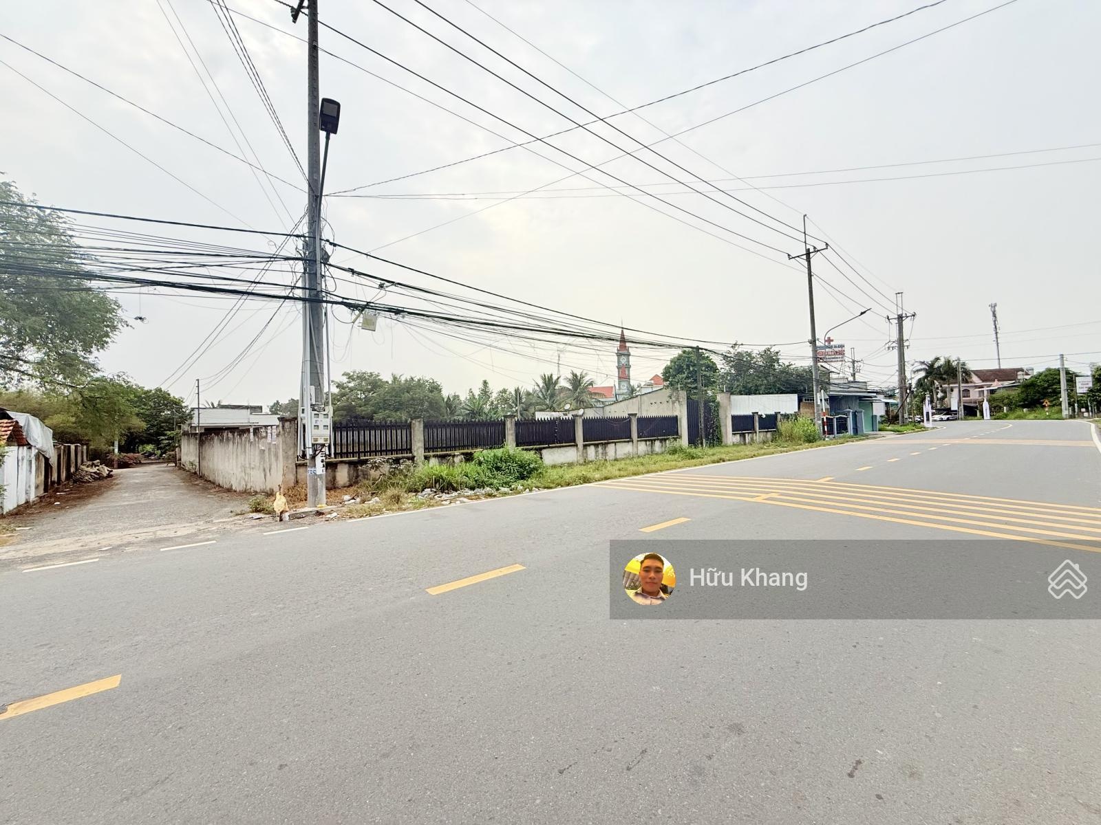 Góc hai mặt tiền đường Hùng Vương - Phước An - DT: 1161m2 TC 300m2 - kinh doanh thuận tiện