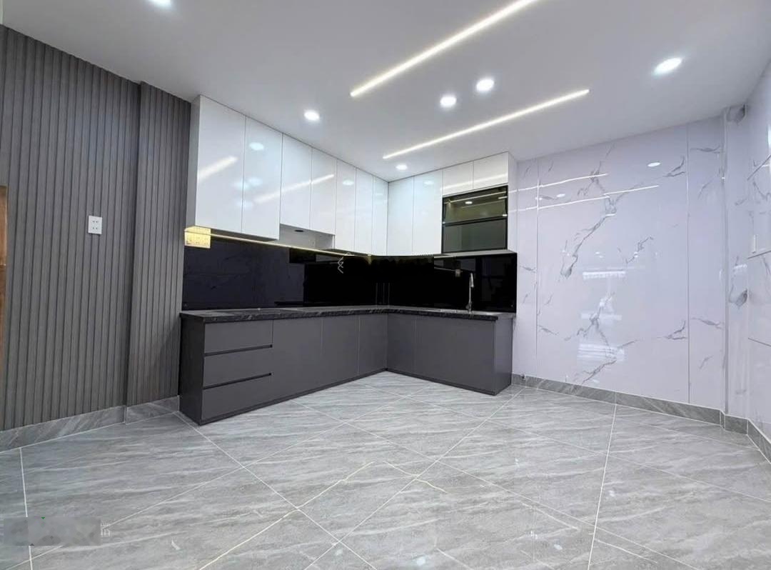 Tôi bán nhà 2 tầng DT 64m2 tại Trần Quang Diệu, P14, Q3, cách TH Trương Quyền 5p, giá 3,99 tỷ