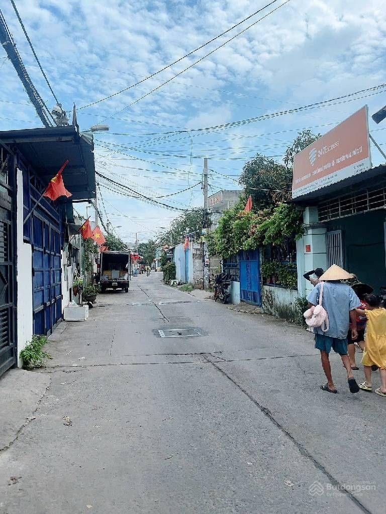 Đất + nhà xưởng q12 175m2 giá 8,x tỷ tl mạnh chốt gấp