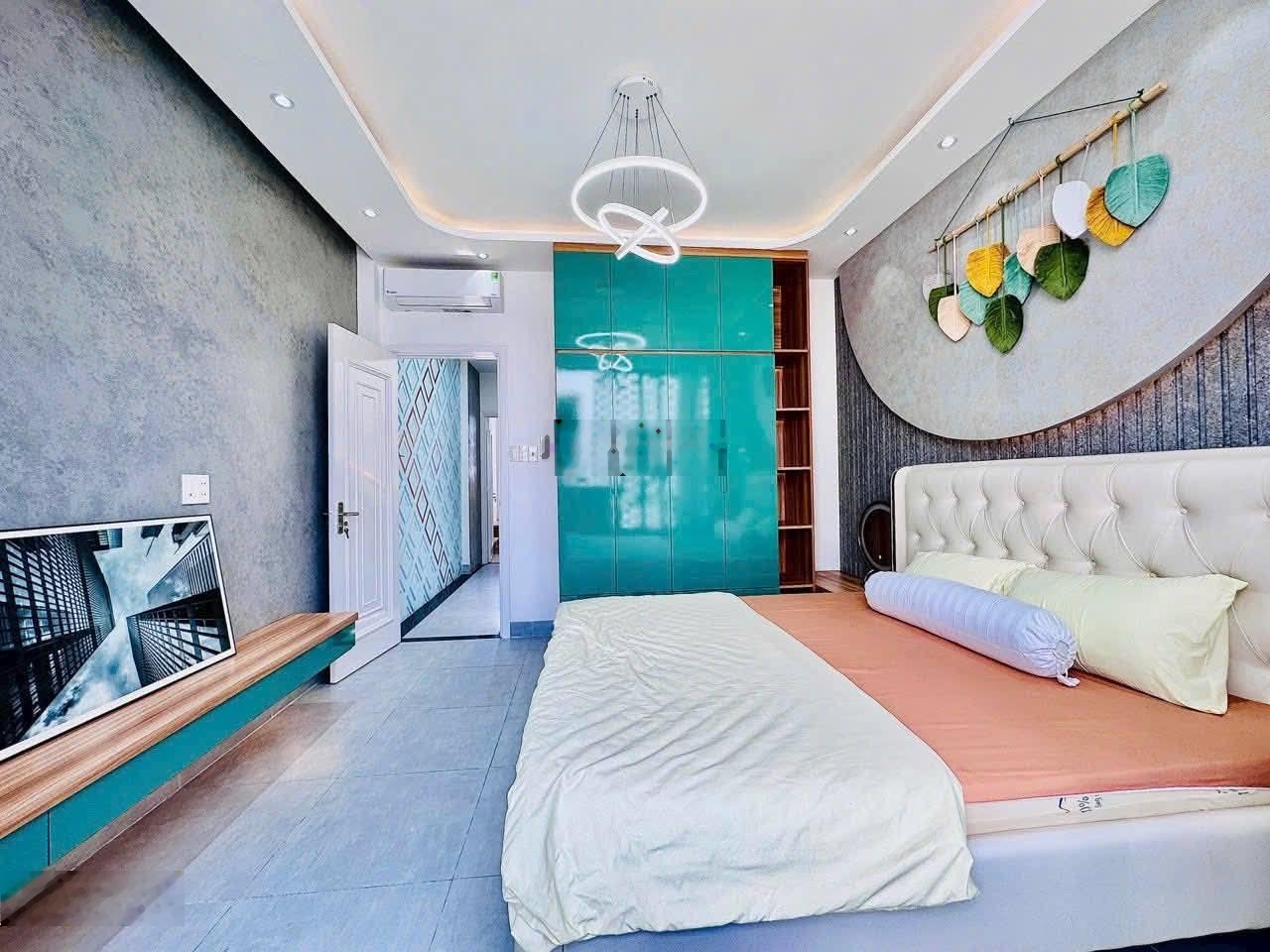 Ngay Sân Bay TSN GIÁ 3tỷ4, Bảy Hiền, Phường 11, Tân Bình, giá ưu đãi 54,2m2 - 2 TẦNG HẺM LỚN Ô TÔ