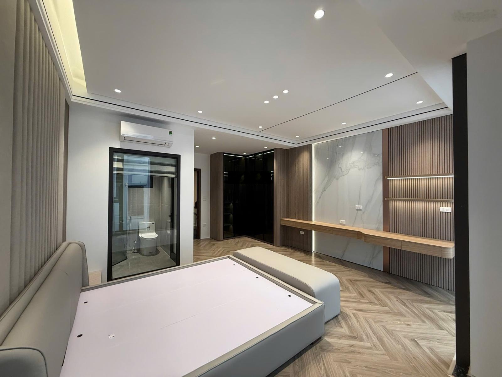 Bán nhà ngọc hà - đội cấn - gara ôtô - 7 tầng thang máy - thiết kế hiện đại - full nội thất xịn xò