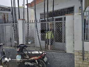 Cần bán Căn Nhà 75,4m2 1 phòng khách,1 phòng ngủ,1 phòng bếp, tolet,sân rộng Hẻm xe hơi