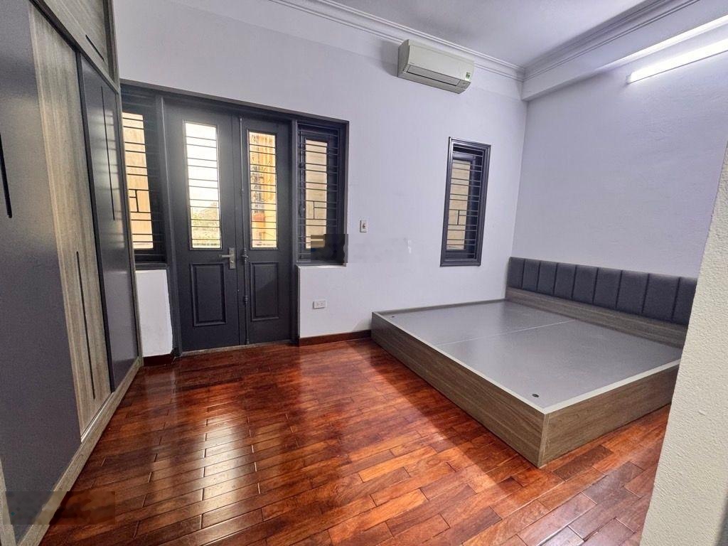 Kim Giang ngõ ô tô, 51m2 6tầng thang máy mt5mét, 14.2tỷ, nhà mới thiết kế hiện đại, ô tô đỗ cửa.