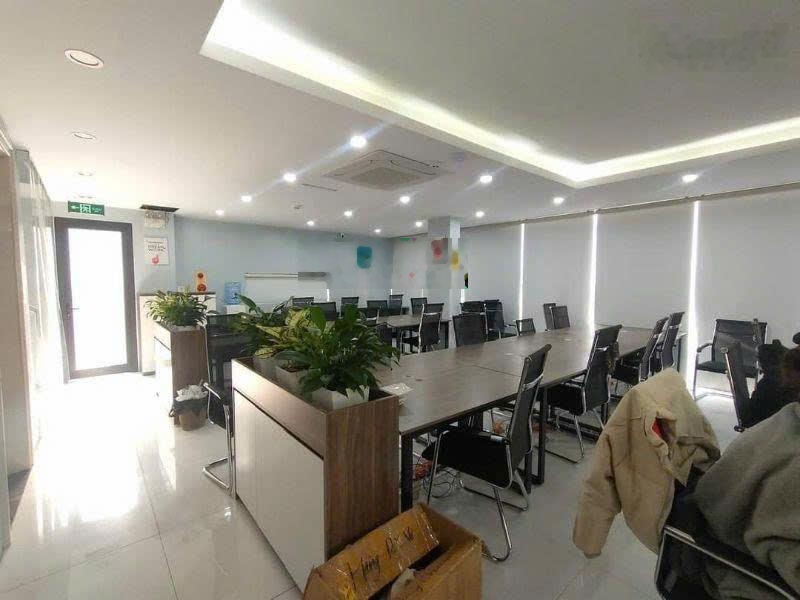 Chính chủ bán khu nhà vườn ngay Goldmark City Hồ Tùng Mậu. DT 120m2x 4nổi 1 hầm. MT 6.6m. Giá 38tỷ