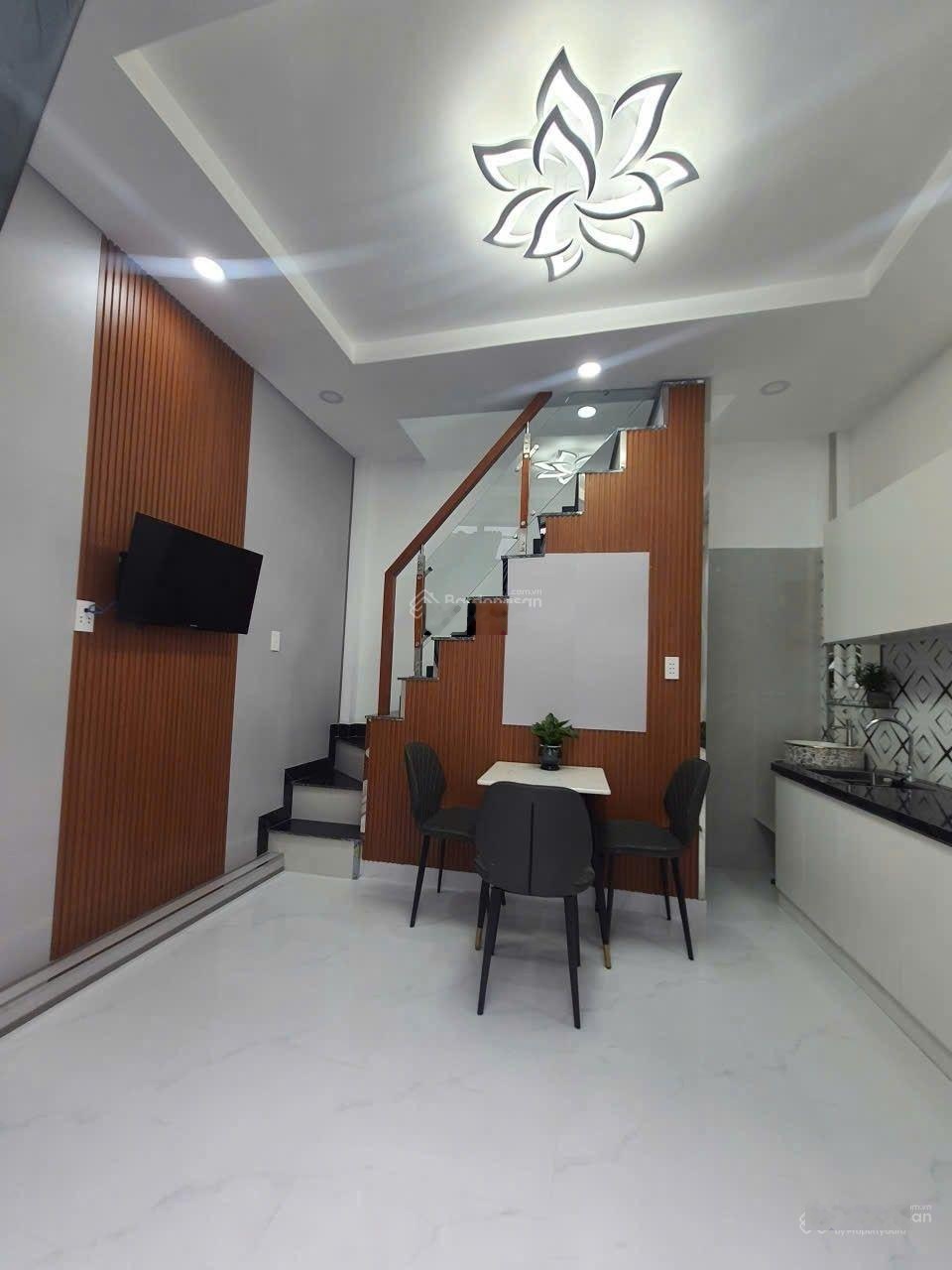 Chính chủ thiện chí bán trước Tết, giảm còn 2,48 tỷ nhà mới đẹp dọn vào ở ngay, Quang Trung, P10 GV