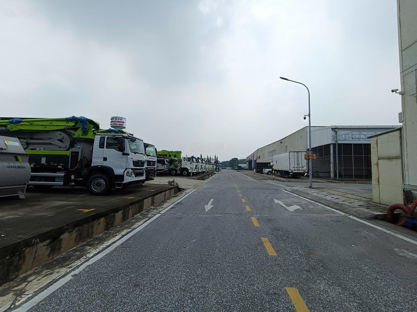 CT kho xưởng Thạch Thành Thạch Thất. Đại Lộ Thăng Long. DT 1800m2, MT 30m, xuất VAT. Giá 48 ng/m/th