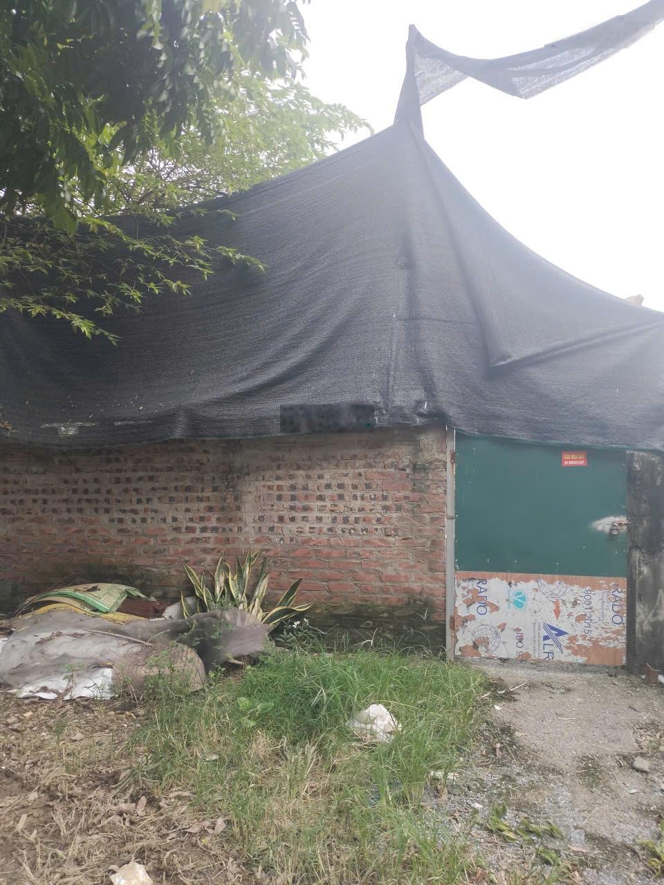 Cần bán gấp mảnh 900m2 tại trung tâm thị trấn Chúc Sơn làm nghỉ dưỡng hay kinh doanh đều ok