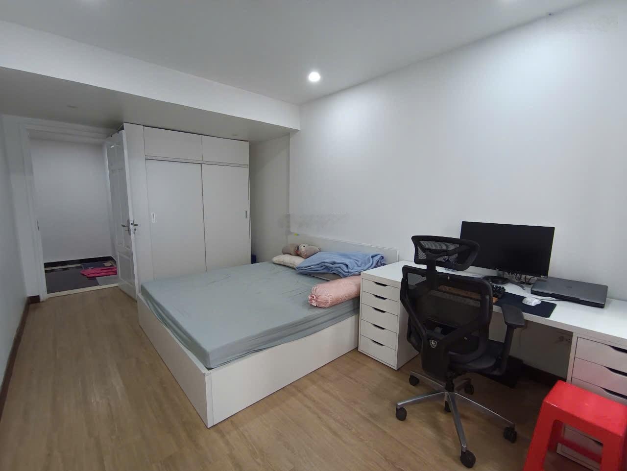 Bán nhà tại Tứ Liên Tây Hồ - phân lô - ô tô 7 chỗ vào nhà - 13.8 tỷ