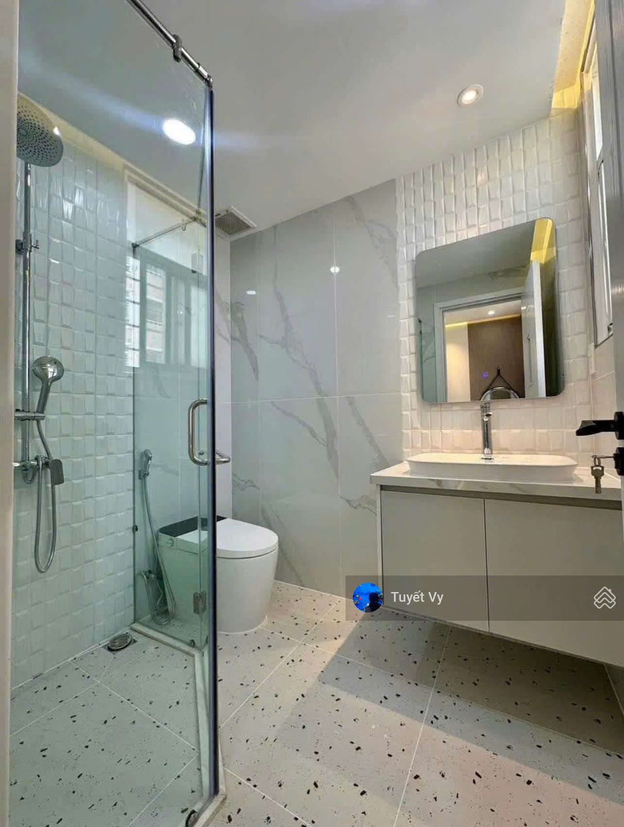 Bán căn hộ Vĩnh Hội, Quận 4, 68m2, 2PN - 2WC