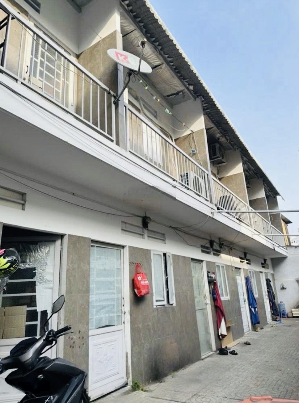 Bán dãy trọ ngay Metro ngang LỚN 8.3M 140M2 gần Đặng Văn Bi