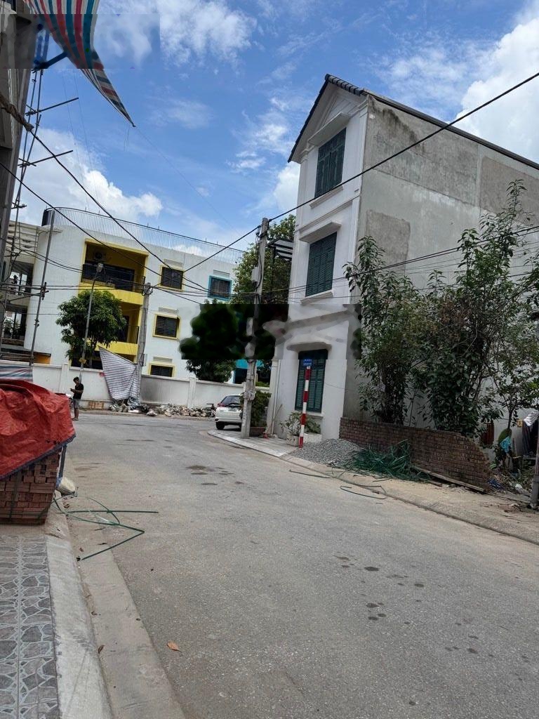 Bán nhanh 38m đất Ngọc Thuỵ gara ô tô, mặt tiền 3,4m giá 8,75tỷ