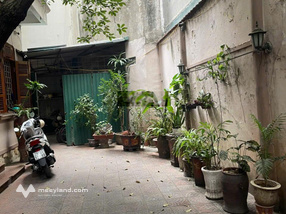 Chính chủ cho thuê phòng trọ khép kín , có sân rộng thoáng , cách đường chính 30m