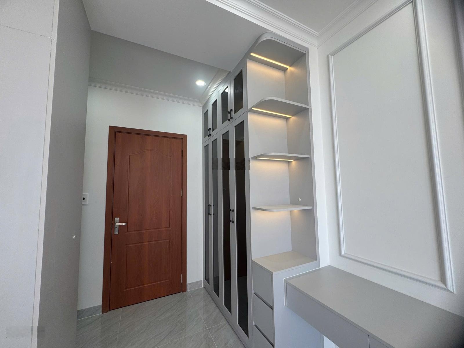 Nhà mới 5 tầng có lửng - Kdc đồng bộ xây mới - Ngay chợ Hiệp Bình, Hiệp Bình Chánh.