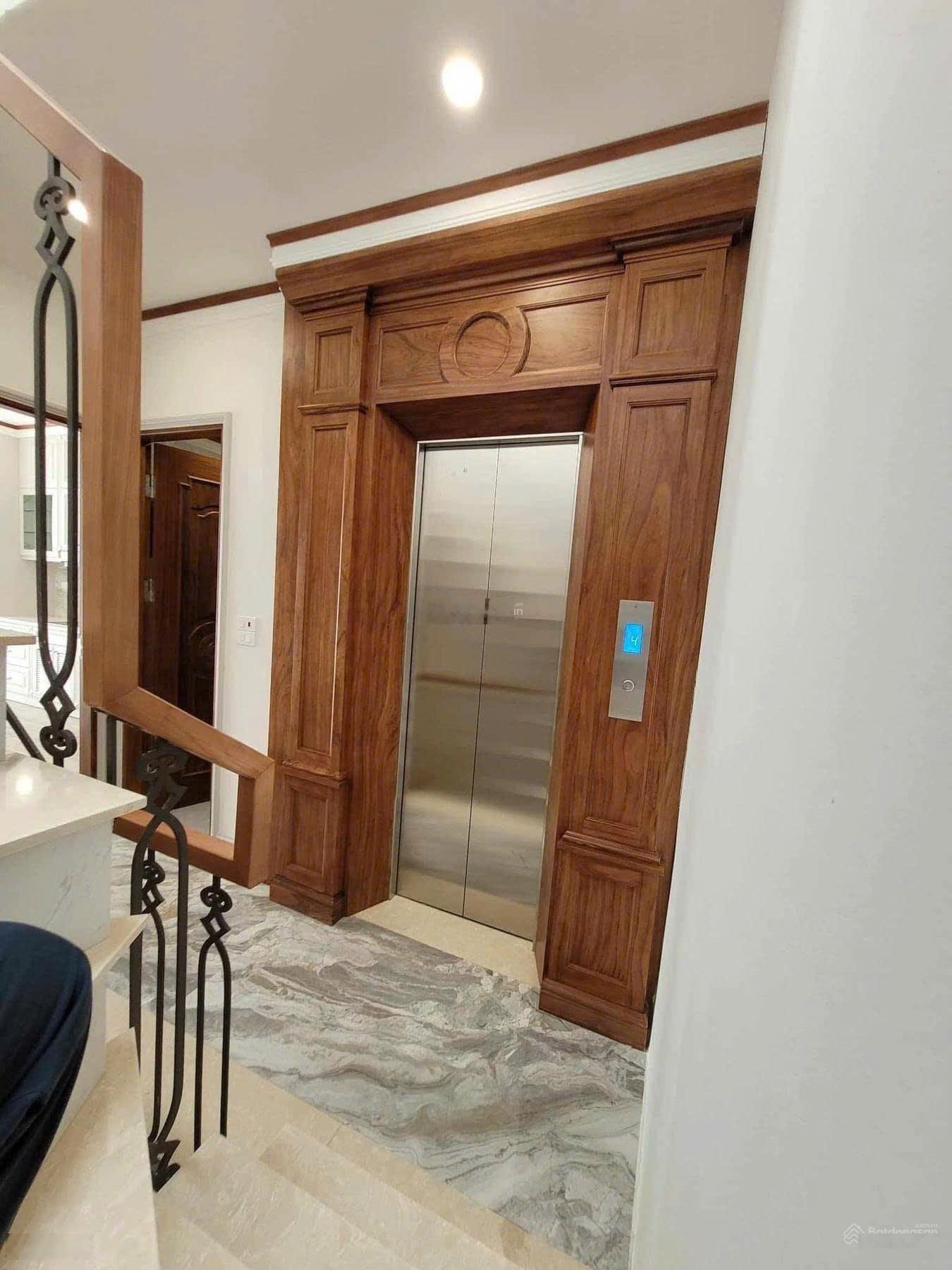 Chính chủ cho thuê nhà mặt phố đỗ quang, 85m - 8 tầng, thông sàn, thang máy, pccc đầy đủ, 90tr/th