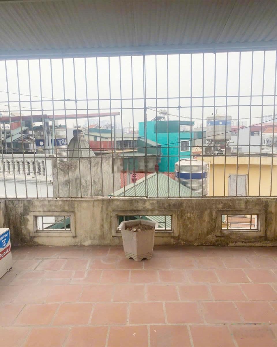 Phố vĩnh hưng - mặt ngõ thông - lô góc - vừa ở vừa kinh doanh giá 11tr/ tháng lh: 0911230550