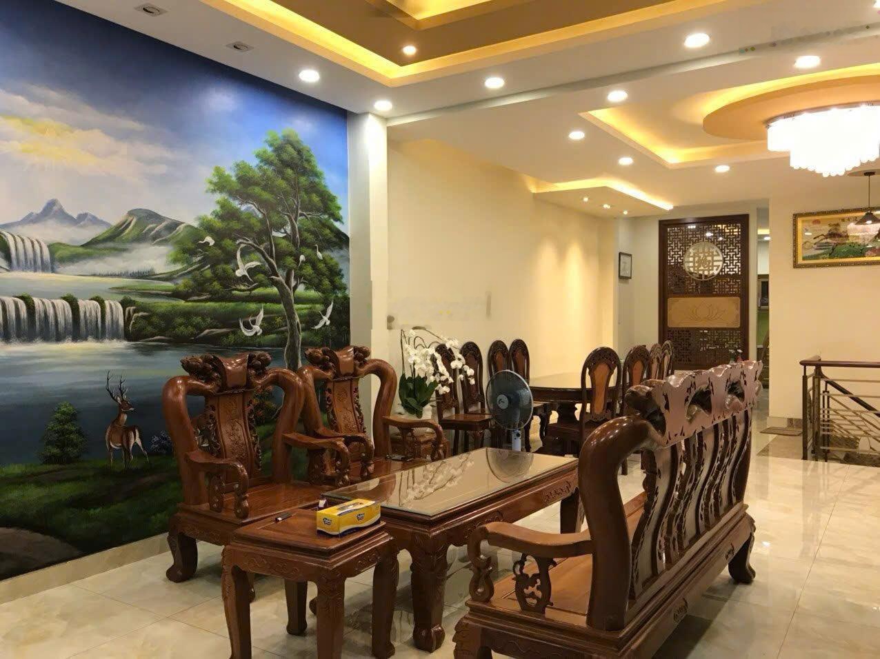 Bán Tòa Nhà Đường Nguyễn Trọng Tuyển, Phú Nhuận - Hầm 4 Tầng - DT 7.5x18m-HDT 150 triệu - Giá 41 tỷ