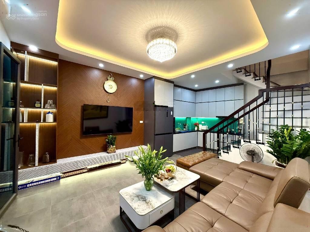 Nhà Học Viện An Ninh - 5 T . Giá 8.8 tỷ . Khu vực Hiếm nhà bán