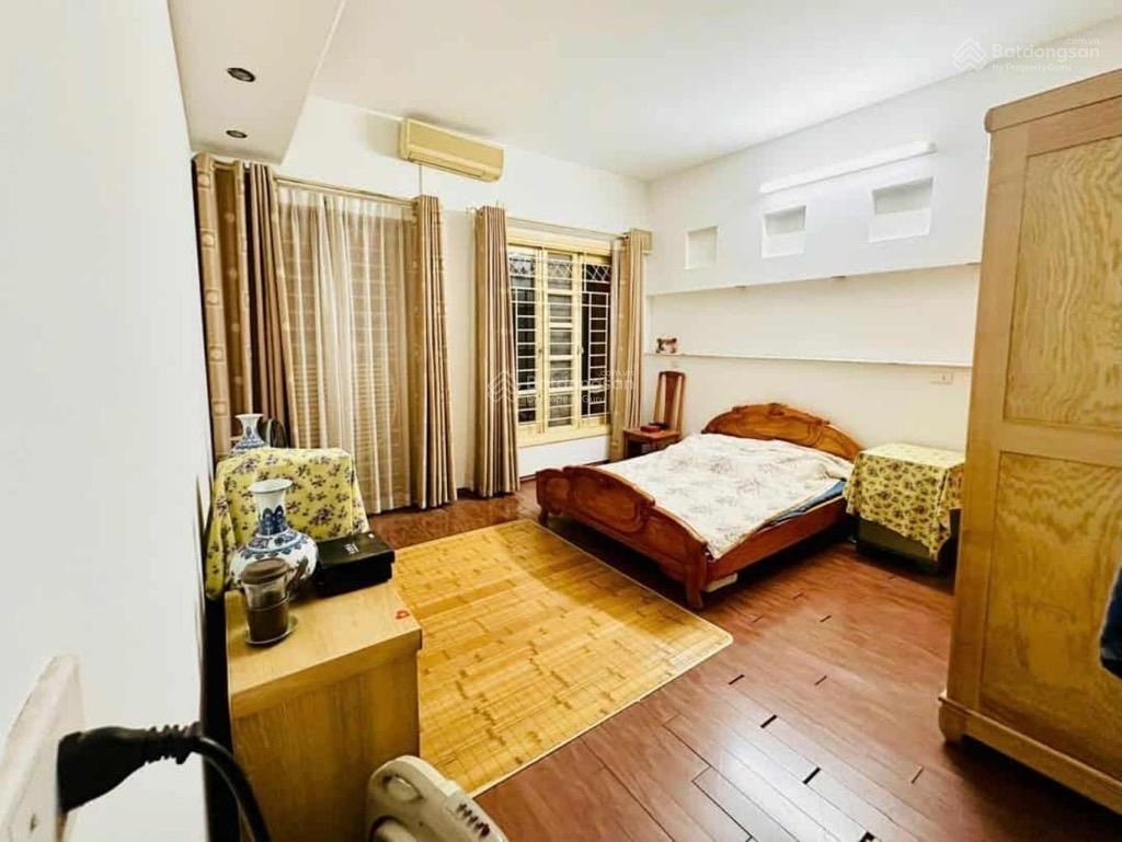 Hiếm - nhà phân lô cán bộ công an Văn Quán - Nguyễn Khuyến. Giá tốt