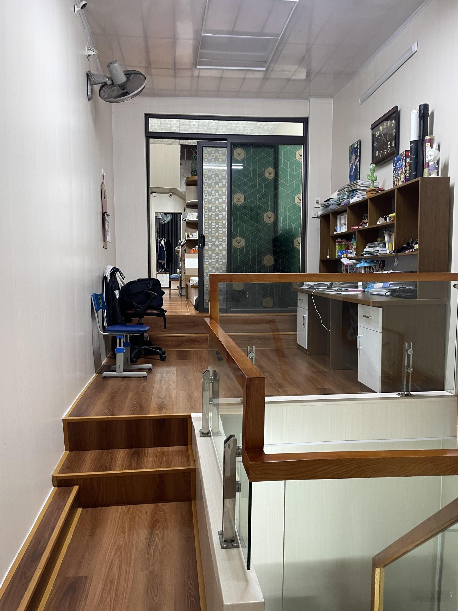 Nhà mặt ngõ 258 Đà Nẵng, sát trường THPT Thái Phiên