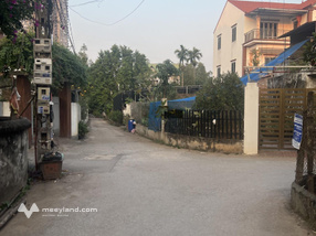 Bán nhà 2 tầng 115m2 tại làng hoa Phụng Công