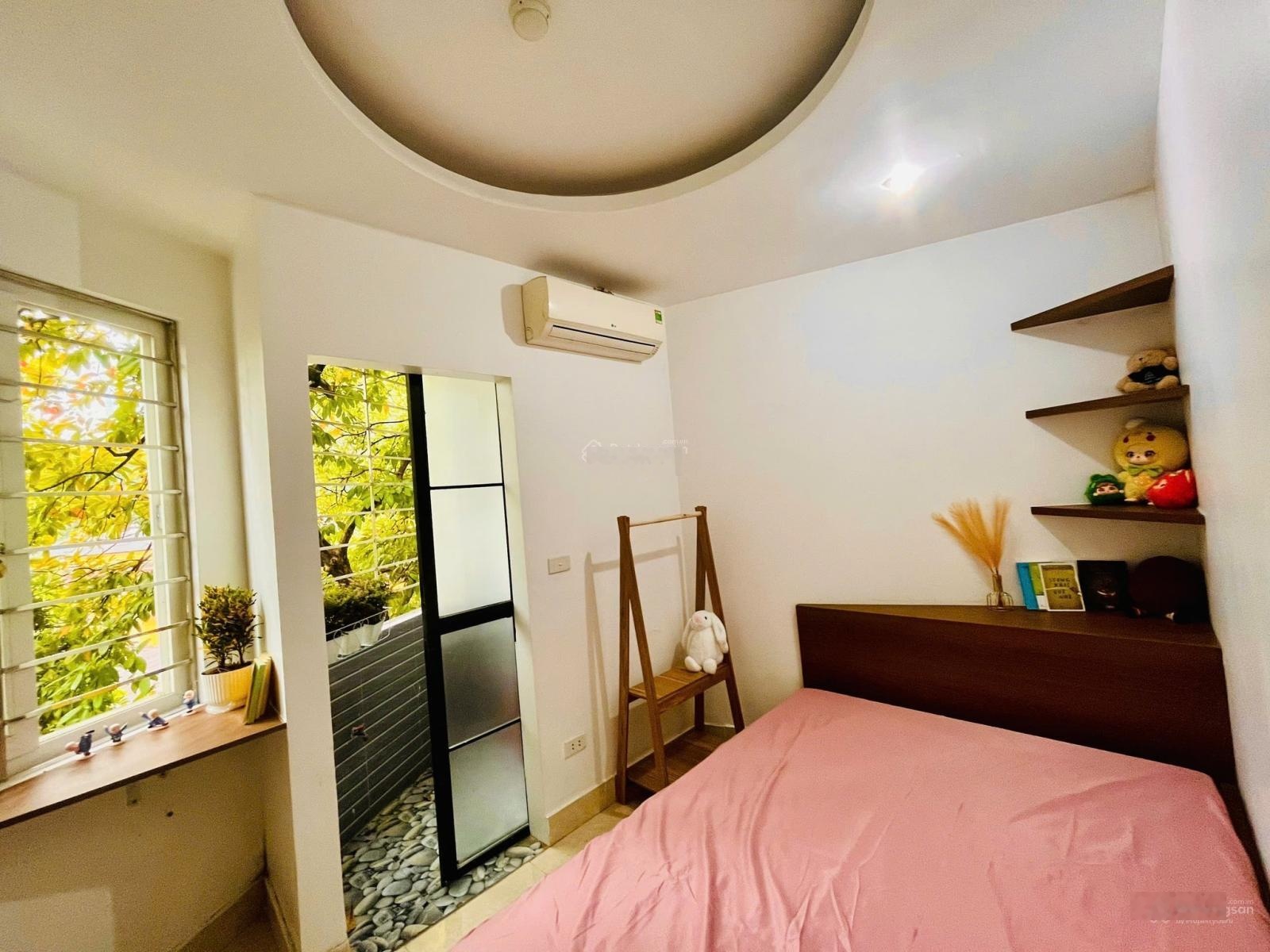 Chình chủ bán nhà Giáp Bát 36m2 4 tầng cách ô tô 5m ,nhà mới ,ở luôn giá 8,45 tỷ