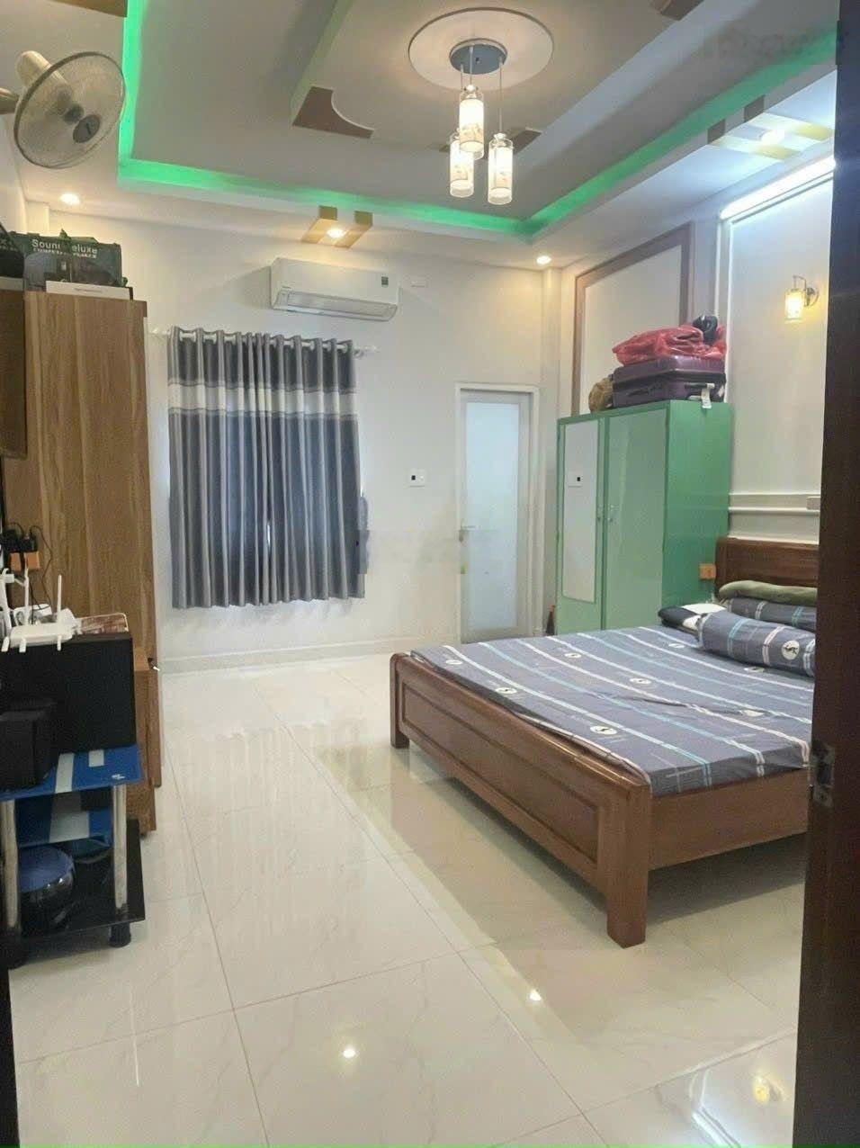 Hẻm xe hơi Q1 Trần Khánh Dư 36.8m2 3 tầng 6.5 tỷ sau lưng mặt tiền đường Hoàng Sa